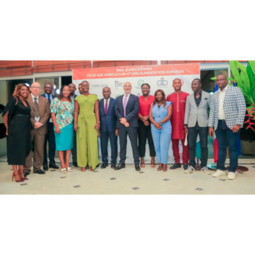 Prix Jeunes Espoirs 2022 - Photo de famille Solibra et Fonds Pierre Castel