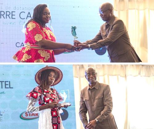 Trophées remis à Wendlasida Estelle Ouedraogo et Dorcas Ba Nadembèga par Alain Basile Mahunana Kitswaka, Représentant du Ministère congolais de la pêche et de l’élevage